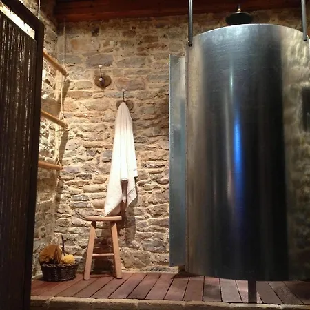 Holiday home Traditionelles Steinhaus In Friedlichem Bergdorf, Privatsphaere, Einzigartige Aesthetik Und Schoene Aussicht Fregkena
