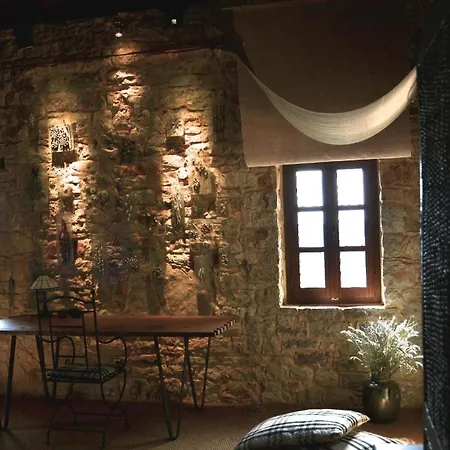 Traditionelles Steinhaus In Friedlichem Bergdorf, Privatsphaere, Einzigartige Aesthetik Und Schoene Aussicht * Fregkena